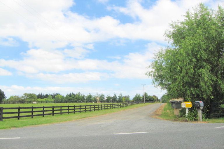 Photo of property in 203b Karaka Nth Road, Karaka, Papakura, 2580