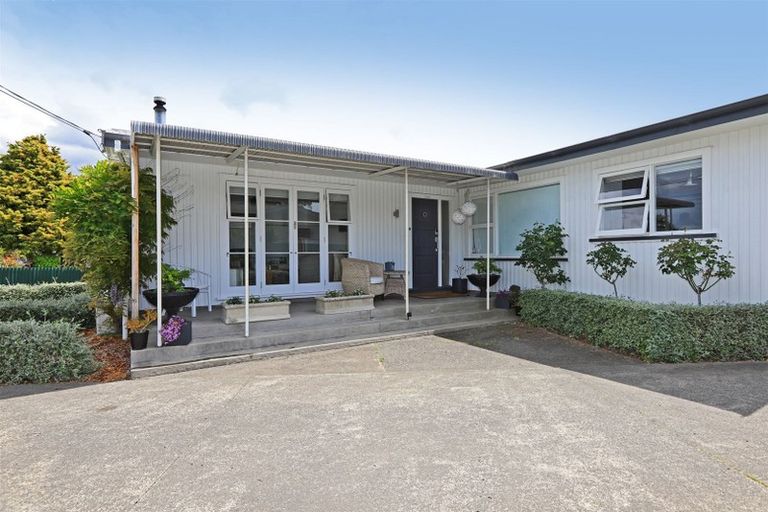 Photo of property in 322 Karaitiana Street, Frimley, Hastings, 4120