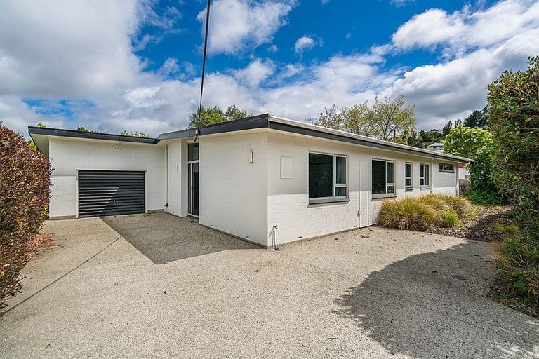 Photo of property in 1 Sunnyvale Lane, Green Island, Dunedin, 9018