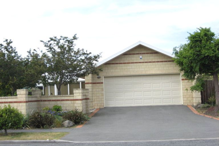 Photo of property in 65 Forest Drive, Parklands, Christchurch, 8083