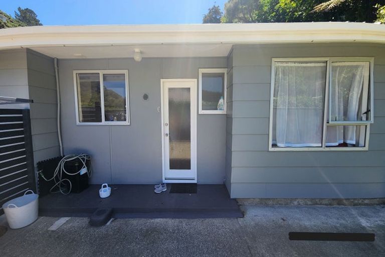 Photo of property in 80c Airlie Road, Plimmerton, Porirua, 5026