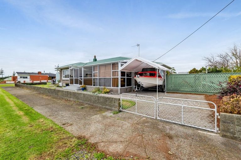 Photo of property in 73 Browne Street, Waitara, 4320
