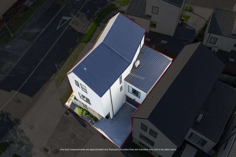 Photo of property in 2 Koropiko Lane, Flat Bush, Auckland, 2019