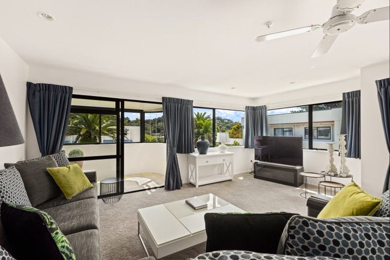 Photo of property in 15e Puriri Avenue, Orewa, 0931