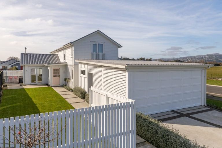 Photo of property in 17 El Patron Lane, Halswell, Christchurch, 8025