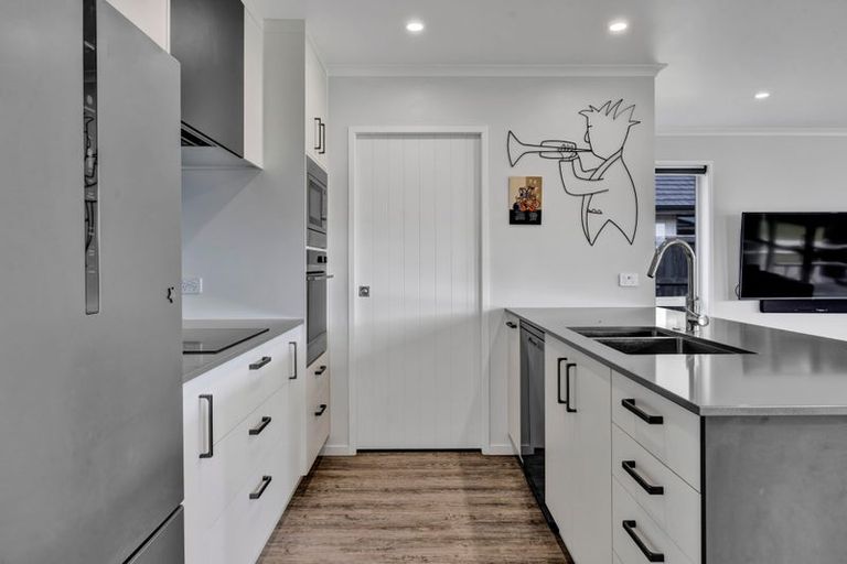 Photo of property in 51d Rata Street, Hawera, 4610