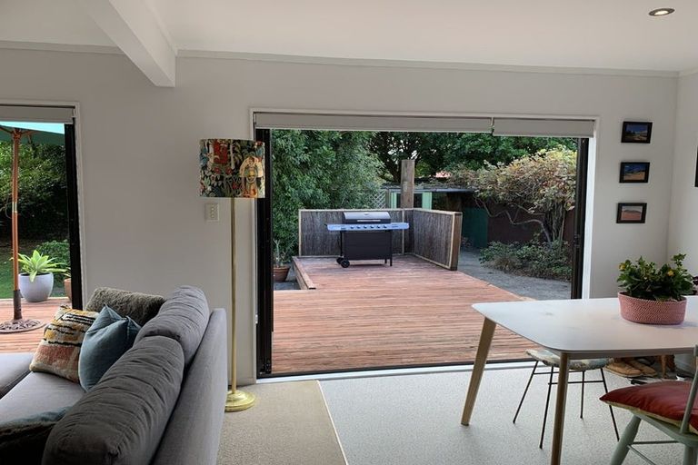 Photo of property in 11 Renata Road, Otaki, 5512