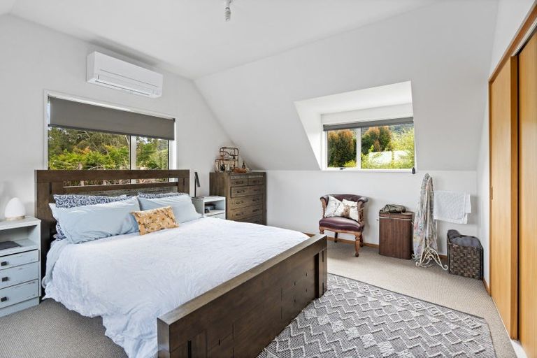 Photo of property in 292 Waipori Falls Road, Berwick, Outram, 9073