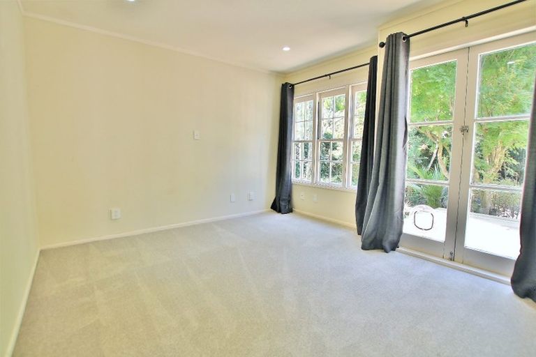 Photo of property in 182 Woodlands Park Road, Titirangi, Auckland, 0604