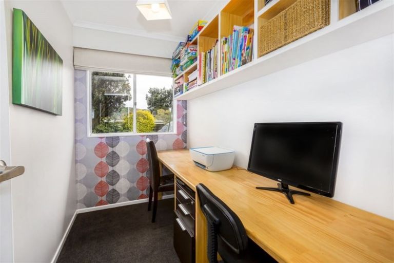 Photo of property in 8 Brora Crescent, Papakowhai, Porirua, 5024