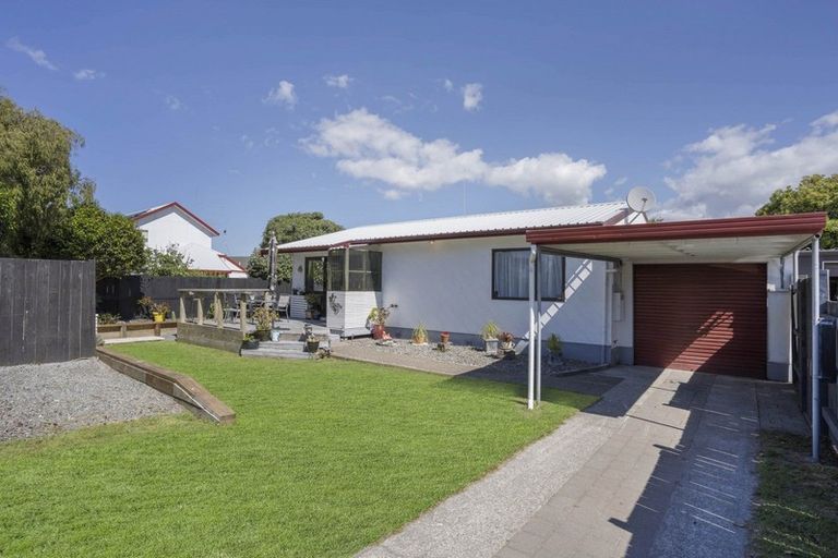 Photo of property in 30a Hartford Avenue, Papamoa Beach, Papamoa, 3118