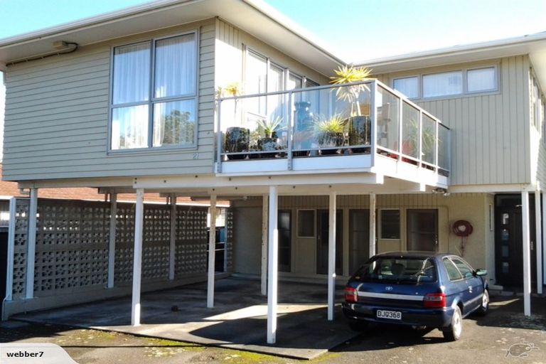 Photo of property in 2/21 Bloomfield Terrace, Hutt Central, Lower Hutt, 5010
