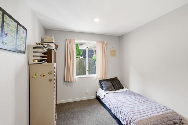 Photo of property in 2/40 Hare Street, Ilam, Christchurch, 8041