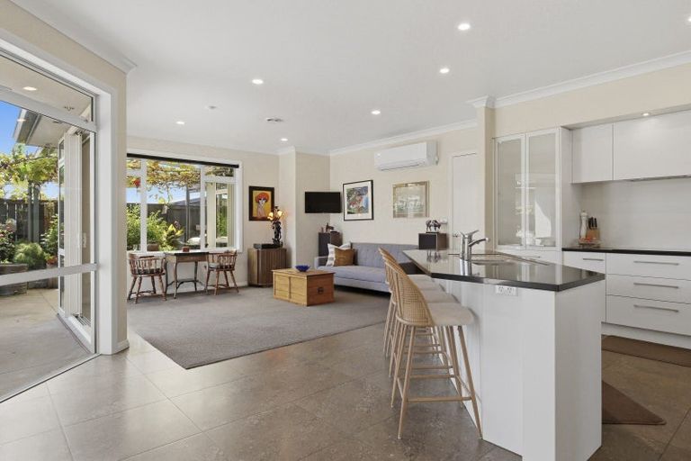 Photo of property in 22 Hansard Place, Bethlehem, Tauranga, 3110