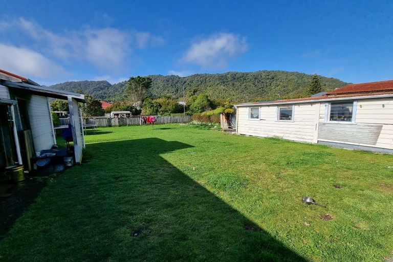 Photo of property in 47 Nelson Quay, Cobden, Greymouth, 7802