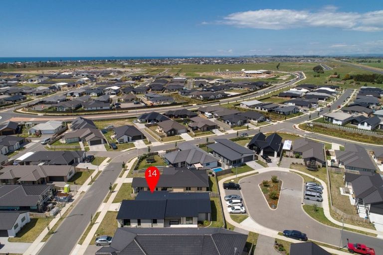 Photo of property in 14 Dunkeld Drive, Papamoa, 3118