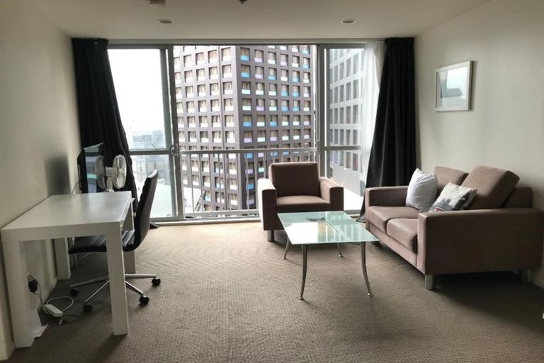 Photo of property in Terrace Heights Apartments, 2/163p The Terrace, Wellington Central, Wellington, 6011