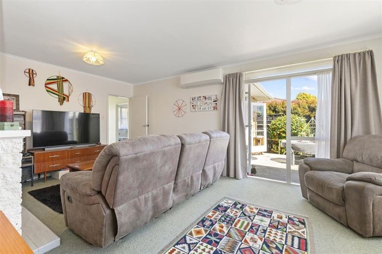 Photo of property in 17 Robertson Street, Glenholme, Rotorua, 3010