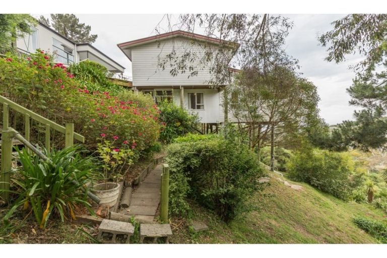 Photo of property in 107 Mount Pleasant Road, Mount Pleasant, Christchurch, 8081