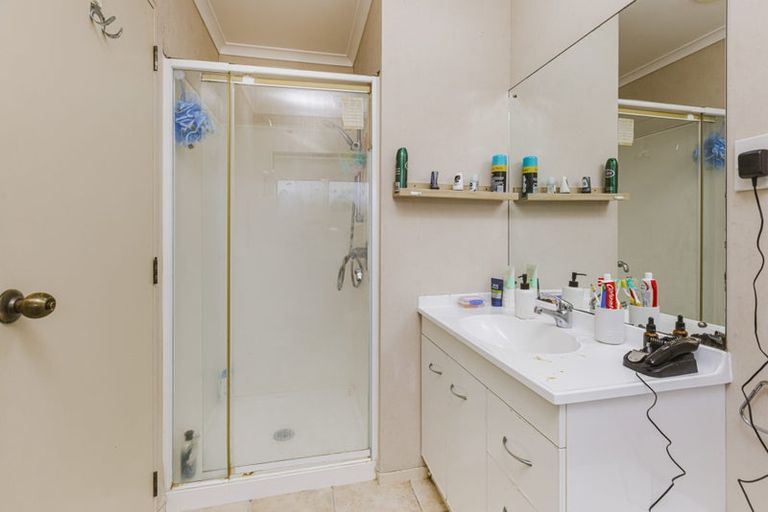 Photo of property in 323 Mahia Road, Weymouth, Auckland, 2103