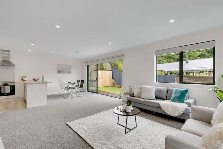 Photo of property in 104 Rangituhi Crescent, Takapuwahia, Porirua, 5022