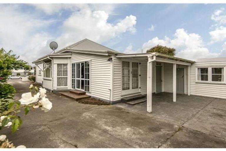 Photo of property in 67 Elizabeth Street, Riccarton, Christchurch, 8041