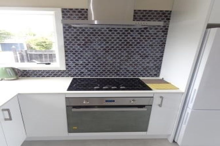 Photo of property in 1/29 Tahi Terrace, Glen Eden, Auckland, 0602