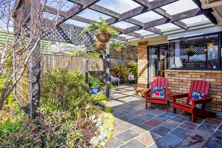 Photo of property in 1 Ludlow Place, Bell Block, New Plymouth, 4312