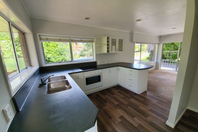 Photo of property in 1/19 Bentley Avenue, Glenfield, Auckland, 0629