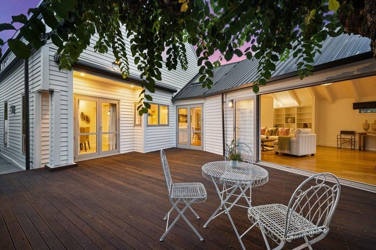 Photo of property in 9 Kotare Street, Fendalton, Christchurch, 8041