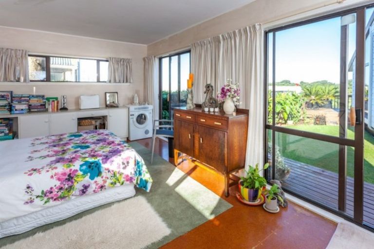 Photo of property in 435 Onemana Drive, Onemana, Whangamata, 3691