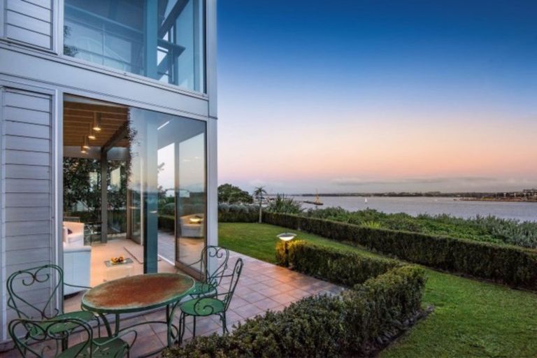 Photo of property in 59a Stanley Point Road, Stanley Point, Auckland, 0624