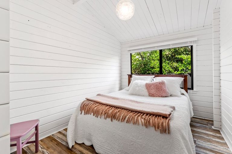 Photo of property in 105 Ladies Mile, Manly, Whangaparaoa, 0930