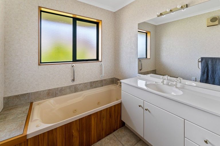 Photo of property in 15 Pitchill Street, Mayfield, Blenheim, 7201