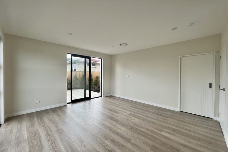 Photo of property in 30a Priestley Drive, Bucklands Beach, Auckland, 2014