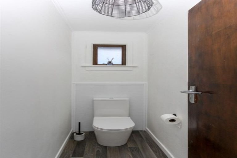 Photo of property in 65 Tarahua Road, Welbourn, New Plymouth, 4310