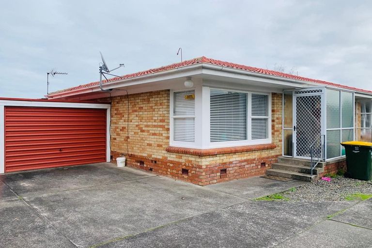 Photo of property in 2/42 Glen Avenue, Papatoetoe, Auckland, 2025