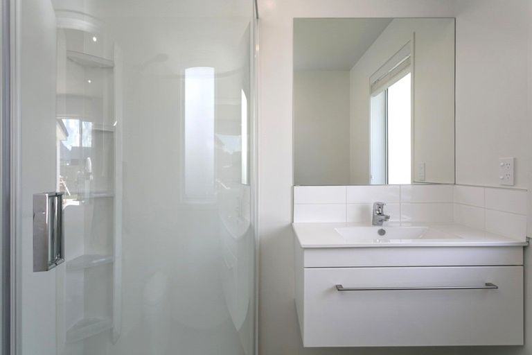 Photo of property in 18 Harakeke Drive, Wharewaka, Taupo, 3330