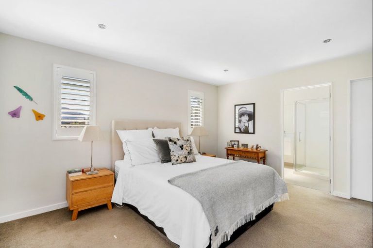 Photo of property in 4 Sunnyside Lane, Wanaka, 9305