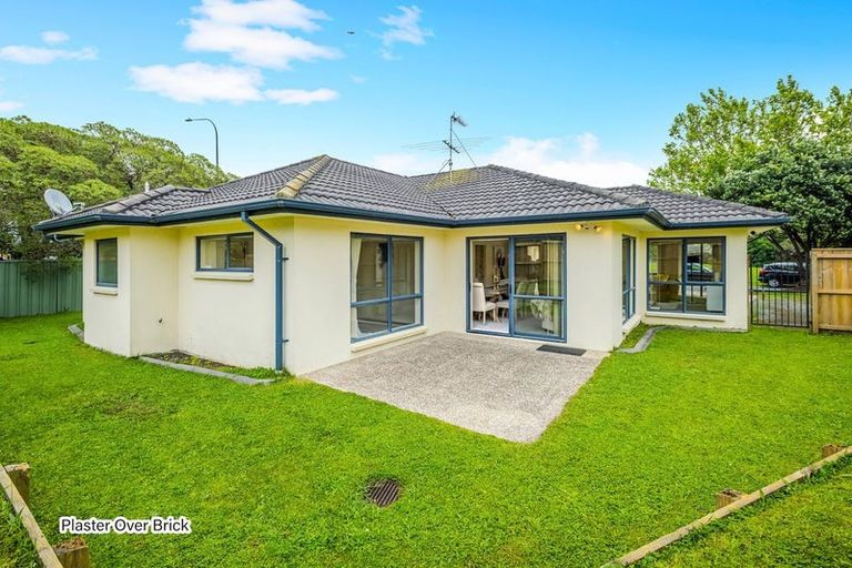 Photo of property in 1 Kellaway Drive, East Tamaki, Auckland, 2013
