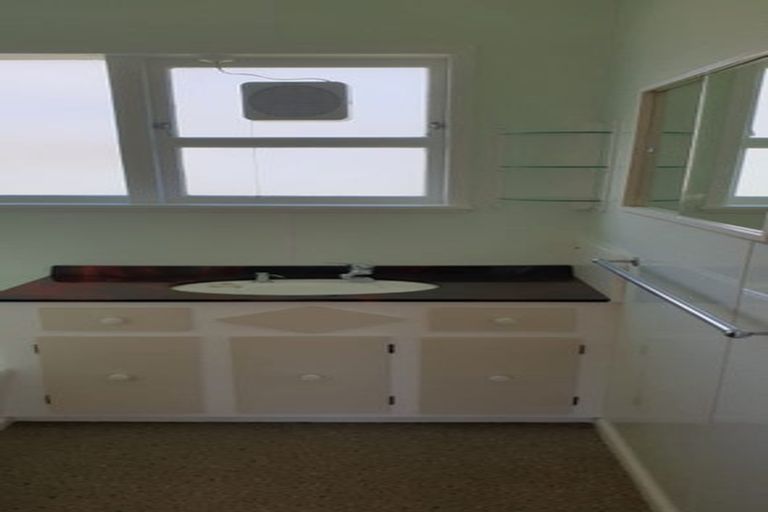 Photo of property in 5 Tunui Place, Whakatane, 3120