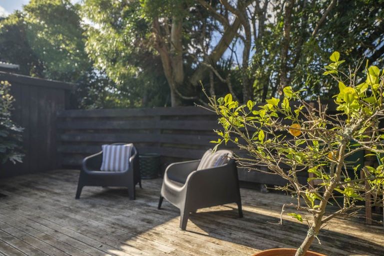 Photo of property in 4 Halswater Drive, Churton Park, Wellington, 6037