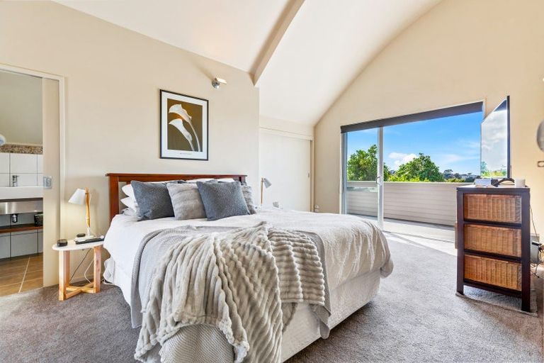 Photo of property in 12 Salem Place, Torbay, Auckland, 0630