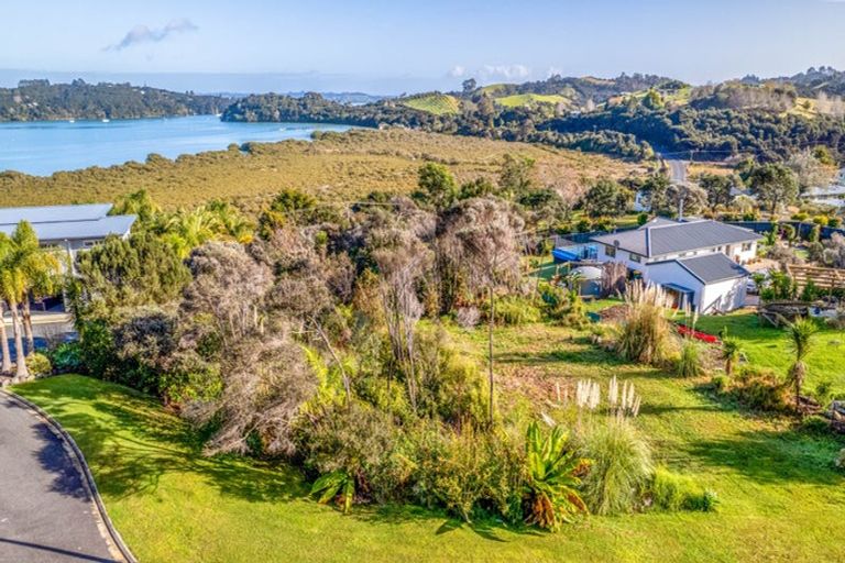 Photo of property in 4 Toi Track, Russell, 0272