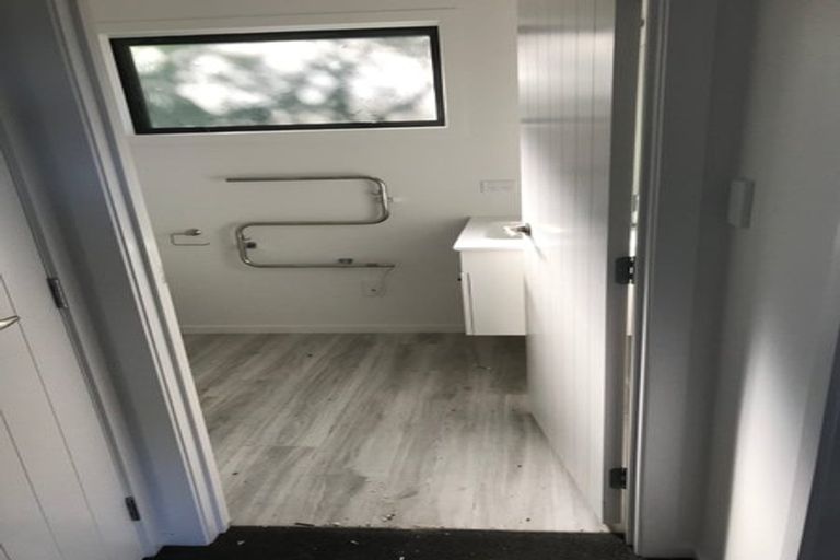 Photo of property in 38 Tree View Avenue, Glenfield, Auckland, 0629