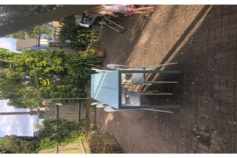 Photo of property in 1/71 Kowhai Road, Mairangi Bay, Auckland, 0630