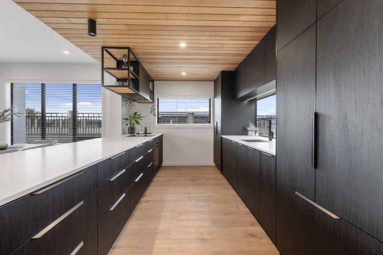 Photo of property in 74 Pelorus Avenue, Poraiti, Napier, 4112