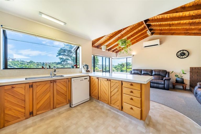 Photo of property in 9 Bosun Terrace, Whitby, Porirua, 5024