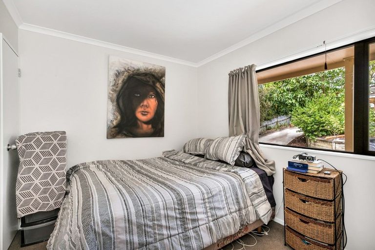 Photo of property in 51 Christmas Road, Manurewa, Auckland, 2102