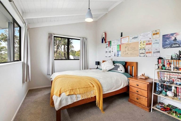 Photo of property in 1/4 Eastwood Rise, Browns Bay, Auckland, 0630